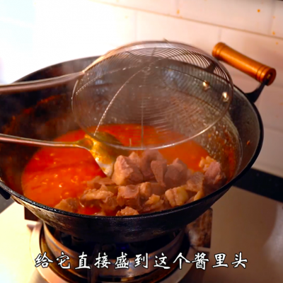 西红柿炖牛腩怎么做（老少皆宜的番茄炖牛腩做法）