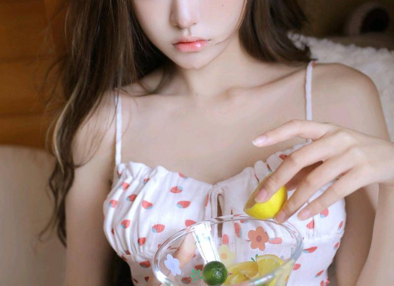 女生脚太大，嫌弃自己脚太大买不到女生尺码的鞋子