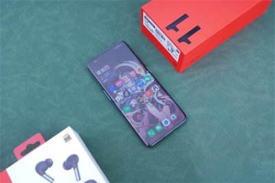​一加11深度评测，全面拉满的性能先锋回来了！