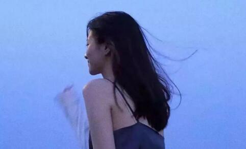 女人主动撩男人的表现3