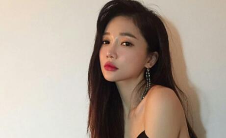 女人主动撩男人的表现2