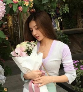 ​王思聪前女友豆得儿，给炸出来发声明，分手几百年还拖出来鞭尸