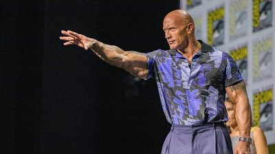 ​巨石强森如何挥霍他的8亿美金！