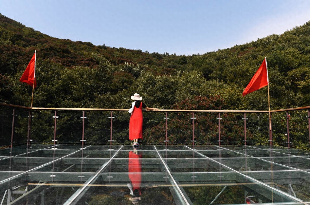 登封山水画廊摘星楼景区游记之二,树顶漫步一个超级炫酷炫的创意