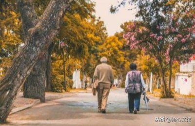 ​女追男聊天技巧，女追男多久聊一次合适