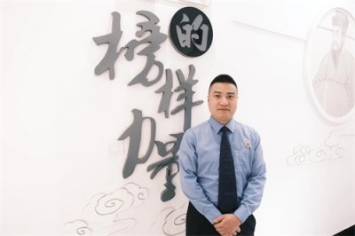 ​胡建：抽丝剥茧500份证据 黑恶势力无处遁形