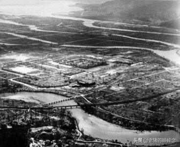 ​1945年被原子弹“小男孩”轰炸后的日本广岛，几乎夷为平地
