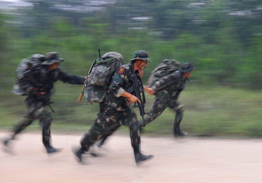 铁血利刃:直击攫戾执猛的中国雷神突击队