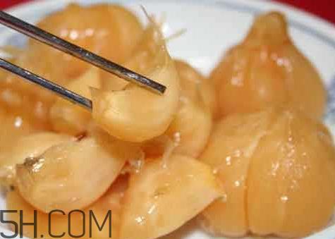 大蒜腌制时间长能吃吗 腌大蒜可以保存多久 大蒜腌制时间长能吃吗 腌大蒜可以保存多久