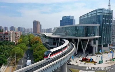 ​芜湖单轨载客量「芜湖单轨满月尝鲜客流加持下仍成绩惨淡」