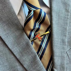 ​领带夹怎么用（领带夹用法简述）