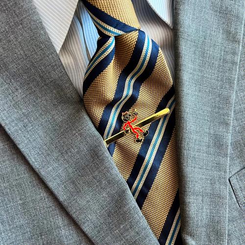 领带夹怎么用（领带夹用法简述）