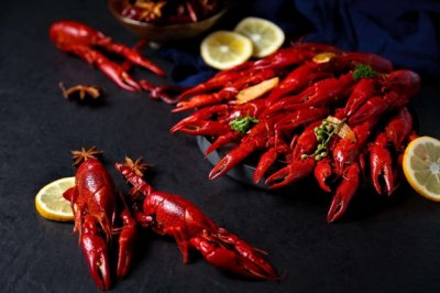 ​刺蛄跟小龙虾的区别