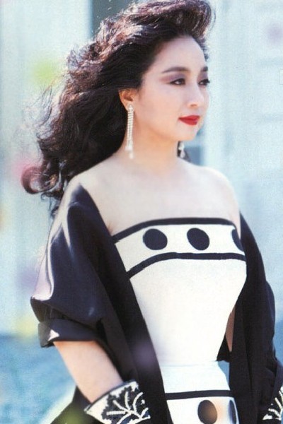 香港流行乐坛的10大天皇级巨星+1大殿堂级乐队