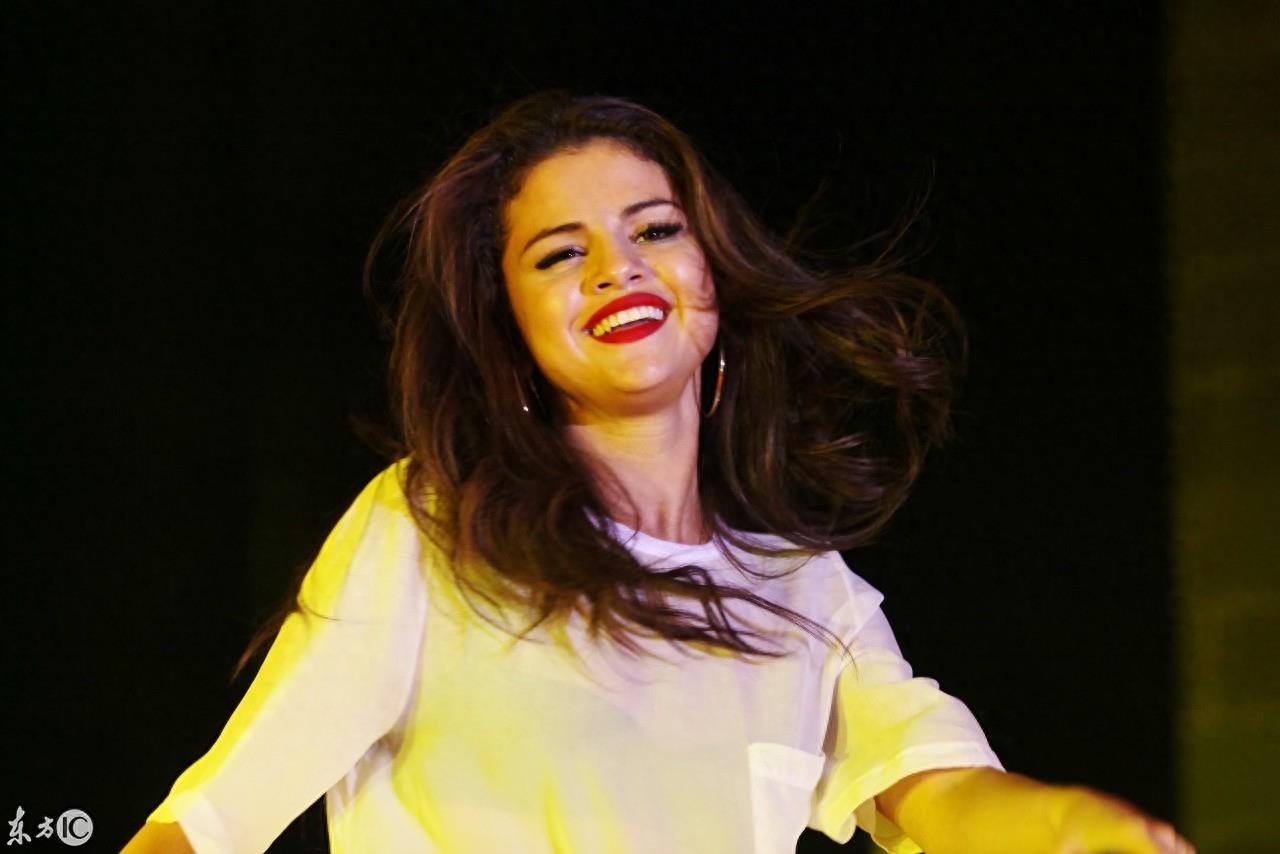 美国新生代女演员歌手赛琳娜·戈麦斯（Selena Gomez）