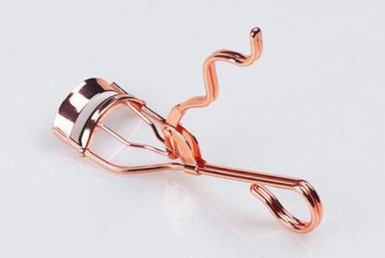 睫毛夹可以用什么代替 睫毛夹怎么夹翘 睫毛夹可以用什么代替 睫毛夹怎么夹翘