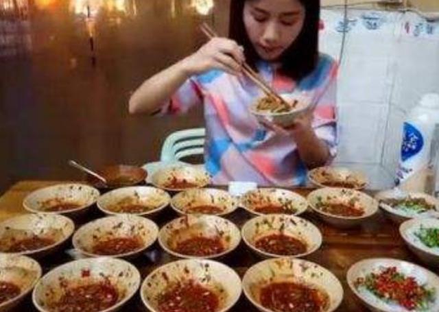 密子君饲养员分手，饲养员微博8字看哭网友：密子君还能吃得起吗