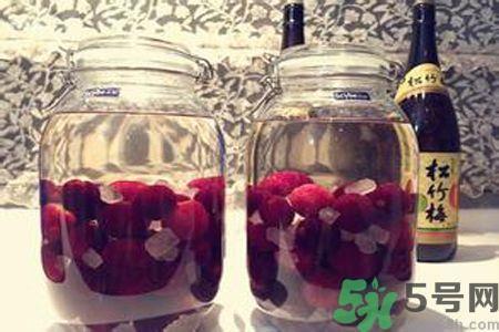 杨梅酒要泡多久？杨梅酒的保质期是多久？