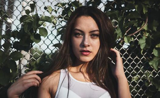 女生缺爱的表现有哪些