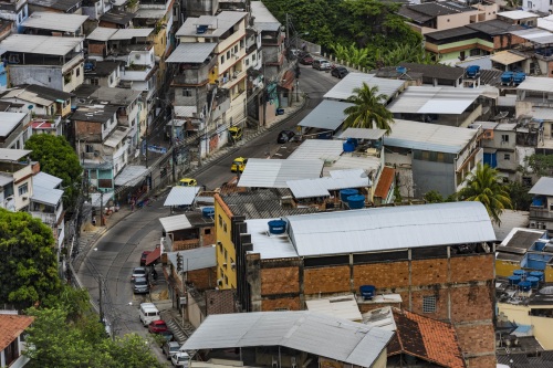 这里是警察的地狱，一个可以公然屠杀警察的禁地