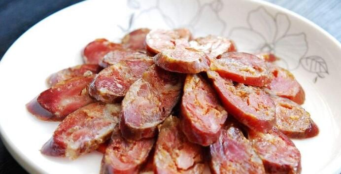 自制风干肠有酸味是怎么回事