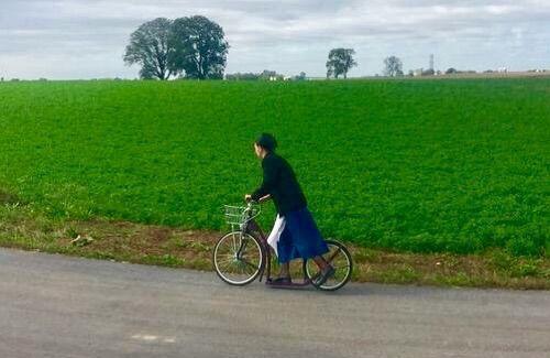 脚尖上的世界, 生活在最发达国家的“古代人”!