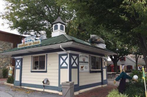 脚尖上的世界, 生活在最发达国家的“古代人”!