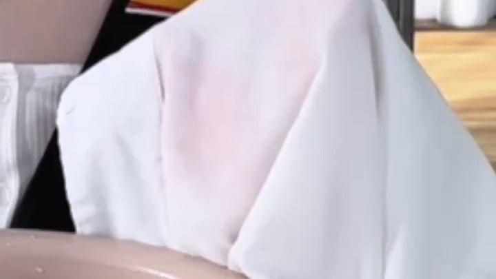 焗油膏弄到衣服上了,怎么才能清洗干净