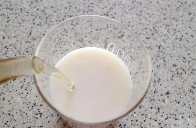 教你在家自制网红奶茶,配方和做法都给你,学会了不用出去买