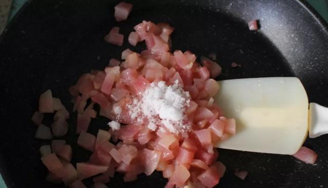 教你在家自制网红奶茶,配方和做法都给你,学会了不用出去买