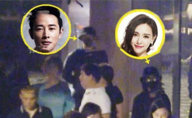 唐嫣罗晋合体过中秋，夫妇二人穿情侣装现身家宴，罗晋实力护妻