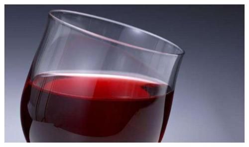 葡萄酒变色什么原因