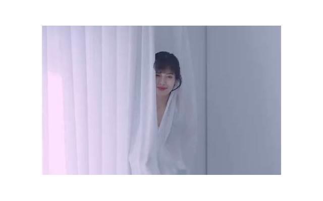 郑秀文和许志安（郑秀文许志安挽手逛街）