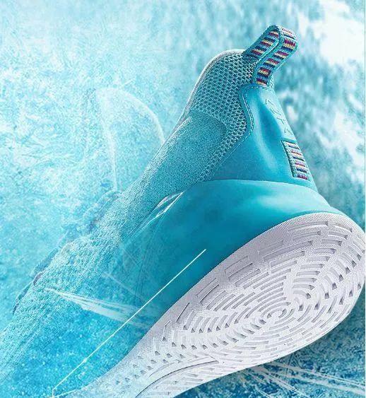 测评丨这双安踏KT4可以“自由呼吸”，但在球场却不能自由自在！