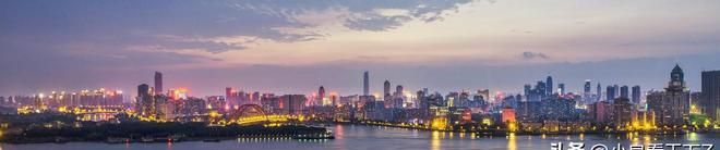 武汉别名江城,又被称为