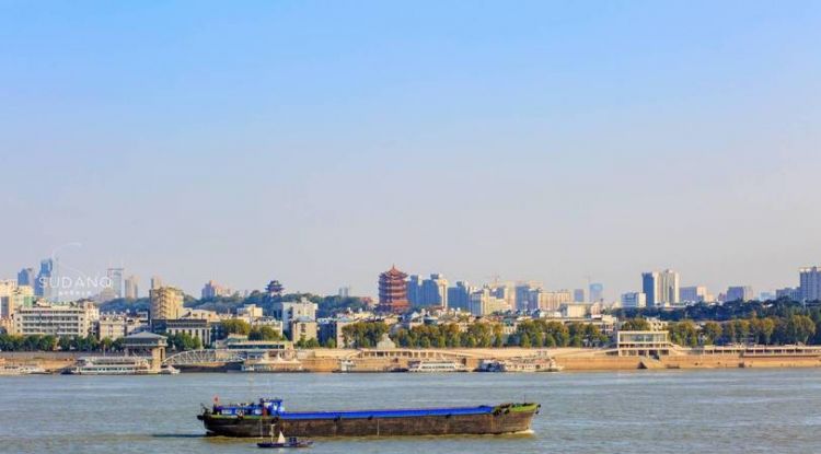 武汉别名江城,又被称为