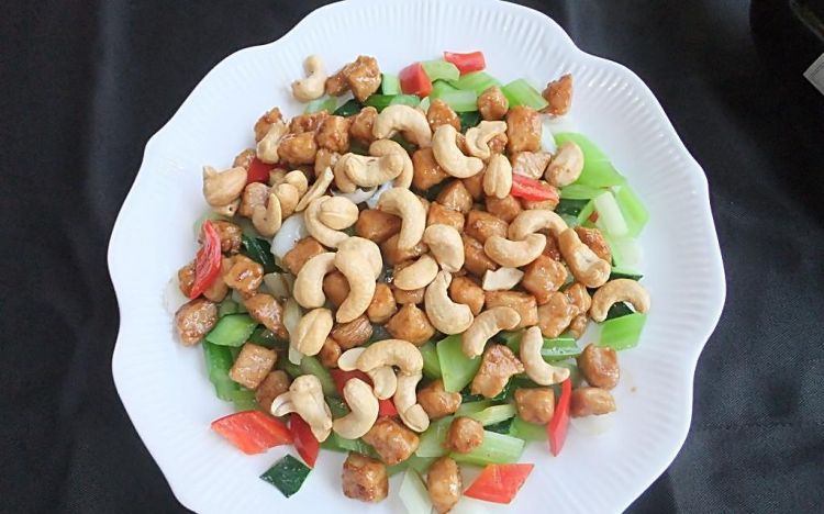 腰果怎么炒才好吃