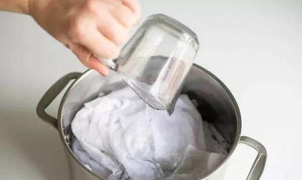 黑色衣服领口发红怎么恢复,黑色衣服发红怎么补救最简单图5