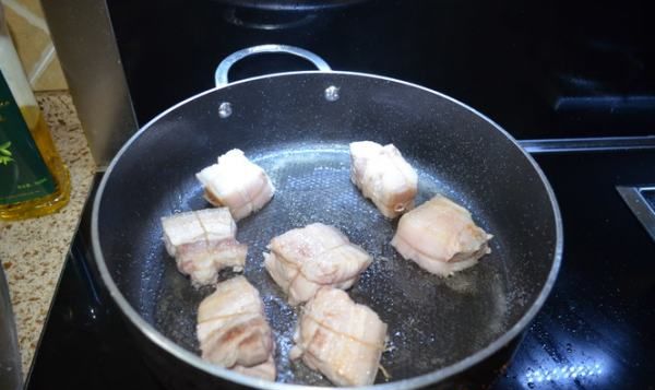 东坡肉的来历和做法,东坡肉的来历图6