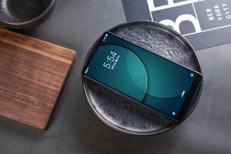 步步高 青花瓷(小米推出翡翠艺术版)