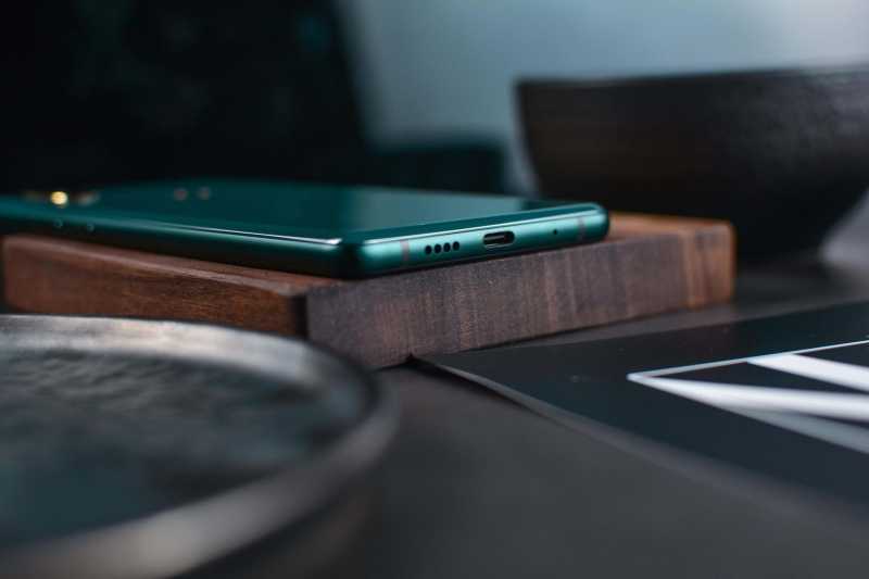 步步高 青花瓷(小米推出翡翠艺术版)