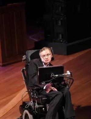 霍金说话的“秘诀”，他的轮椅到底有什么神奇的地方？！