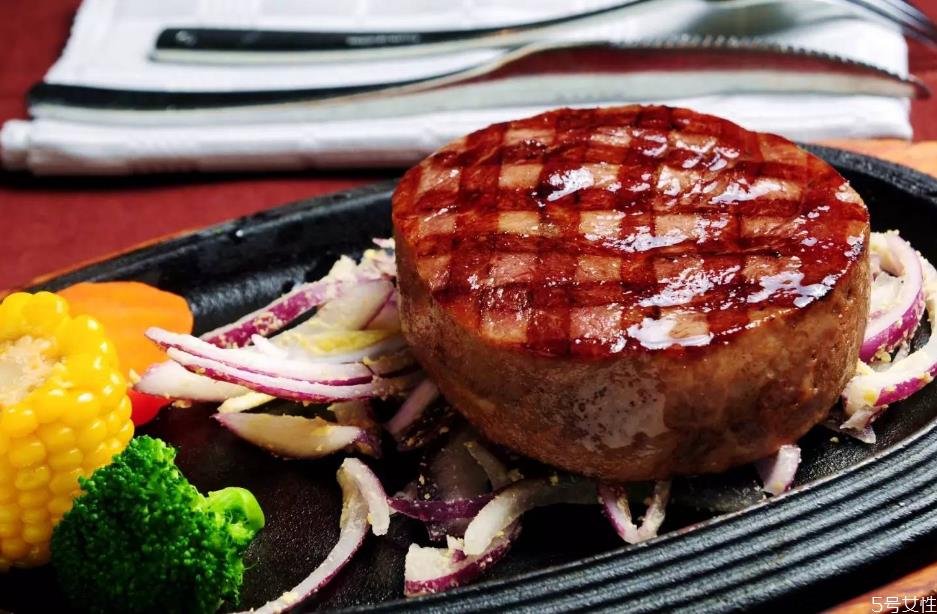 速冻牛排需要解冻吗 牛排解冻的最快办法