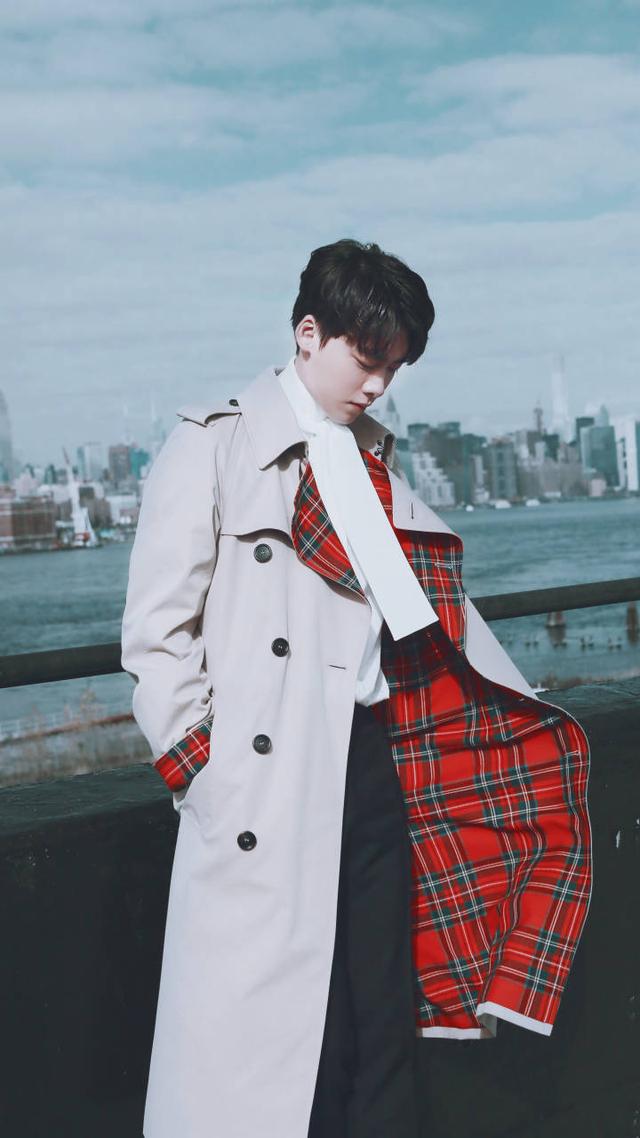 关于李易峰的40张壁纸（一组长睫毛李易峰的高清无水印壁纸）(17)