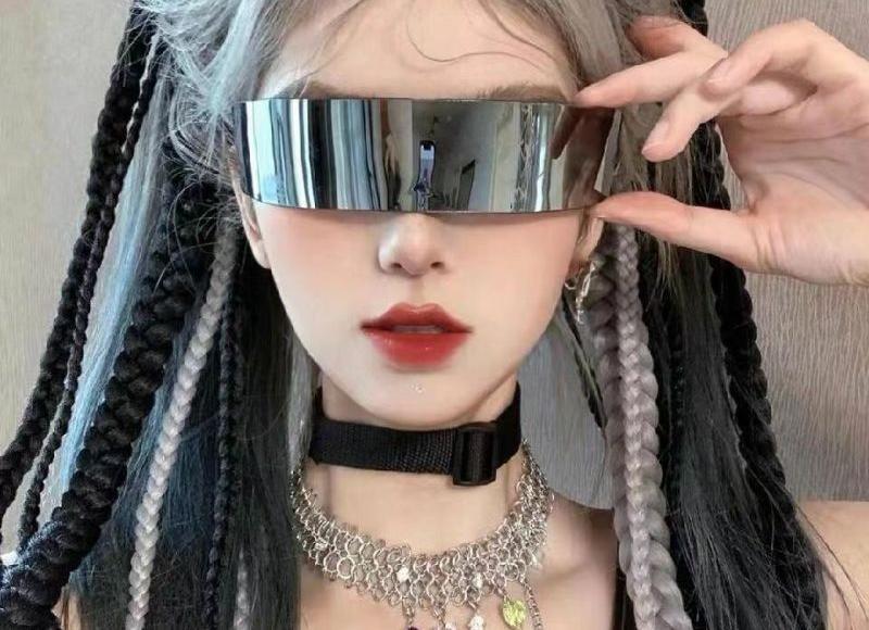 “只有被爱伤过的人，才会明白这个道理”