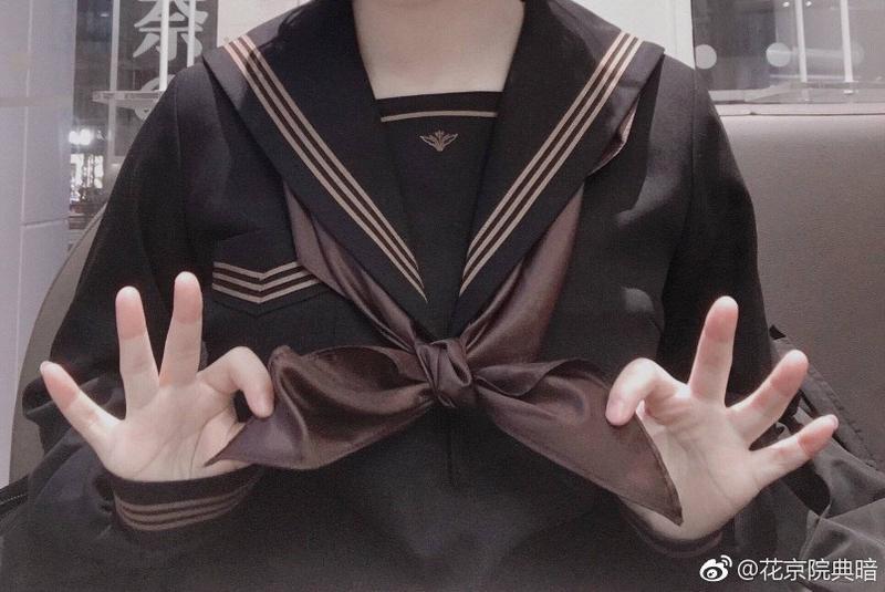 华晨宇乐队的键盘手是谁，华晨宇乐队的女键盘手