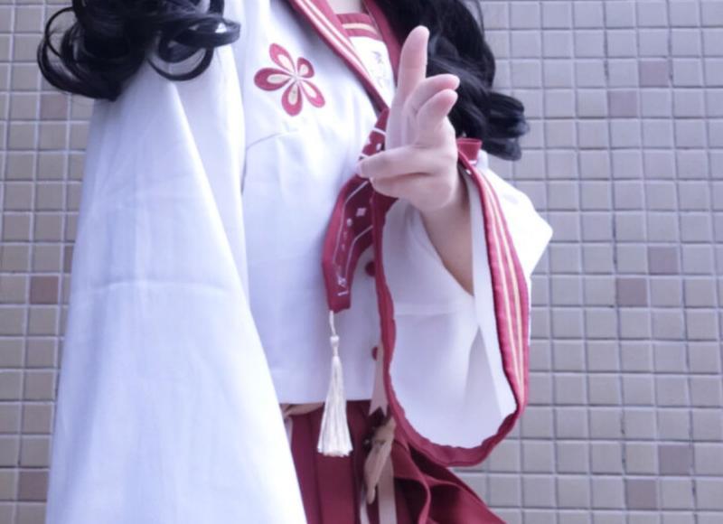 表白被拒还能做朋友吗？ 表白被拒绝了还要继续追吗？